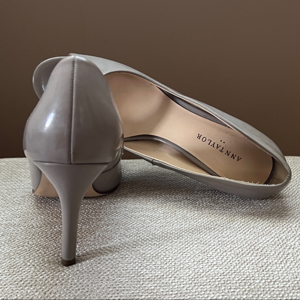 Ann Taylor Women's Taupe Heels